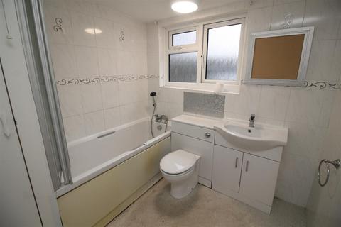 2 bedroom flat to rent, Grundisburgh