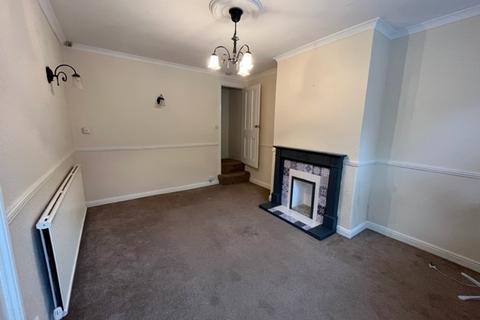 3 bedroom terraced house to rent, Fernbank Drive, Bingley, BD16