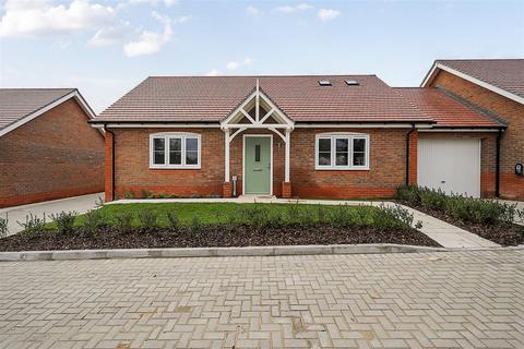 2 bedroom semi-detached bungalow for sale, Monks Hill, Westbourne PO10