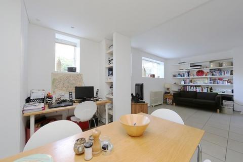 1 bedroom apartment to rent, Hightrees House, SW12