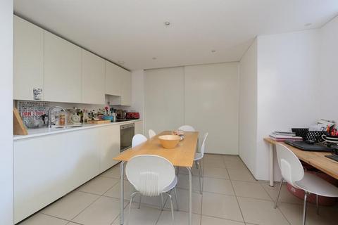 1 bedroom apartment to rent, Hightrees House, SW12