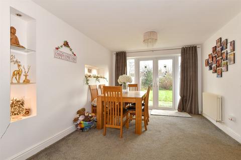 5 bedroom end of terrace house for sale, Highview, Vigo, Gravesend, Kent