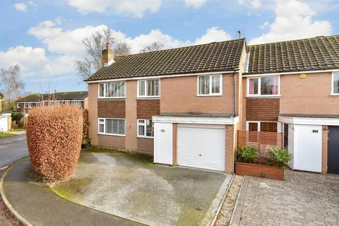 5 bedroom end of terrace house for sale, Highview, Vigo, Gravesend, Kent