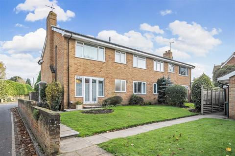 2 bedroom flat for sale, London Road, Guildford