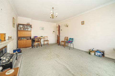 2 bedroom flat for sale, London Road, Guildford