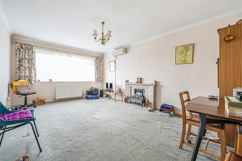 2 bedroom flat for sale, London Road, Guildford