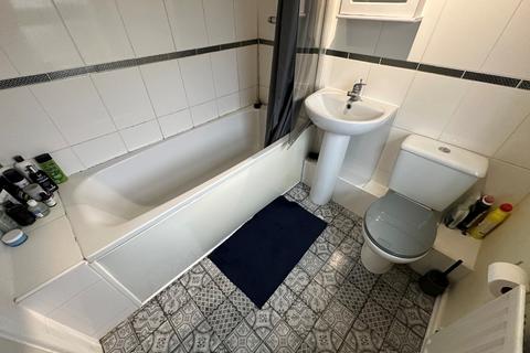 25 Bedford Road, Houghton Regis, Dunstable, LU5 5DL