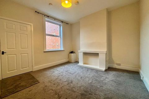 2 bedroom end of terrace house to rent, Woodbridge Road, Birmingham, West Midlands, B13