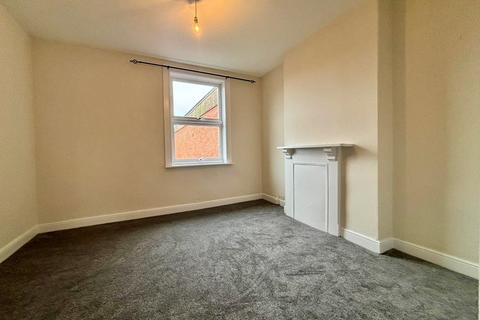 2 bedroom end of terrace house to rent, Woodbridge Road, Birmingham, West Midlands, B13