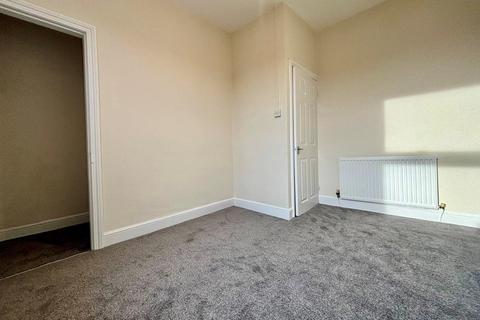 2 bedroom end of terrace house to rent, Woodbridge Road, Birmingham, West Midlands, B13