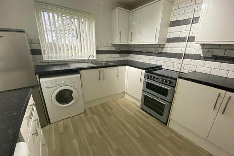 2 bedroom flat to rent, Whitethorn Court, Penlan