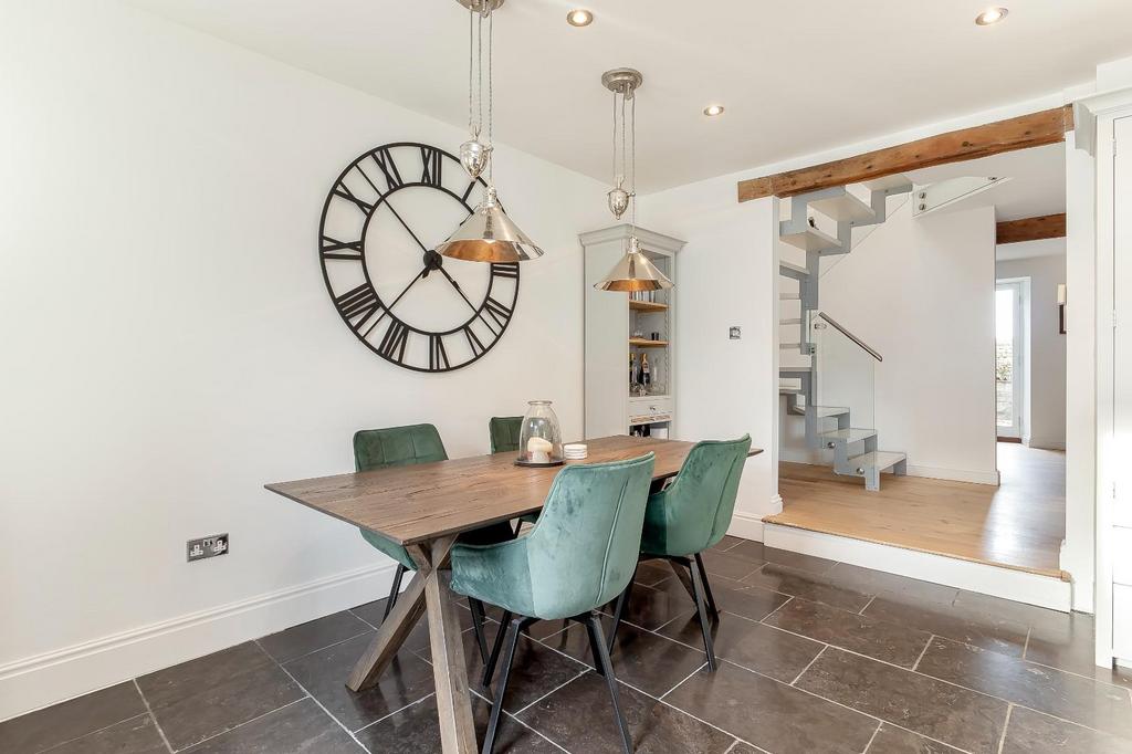 Living Dining Kitchen - E.jpg