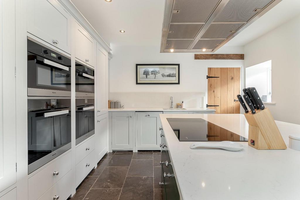 Living Dining Kitchen - G.jpg