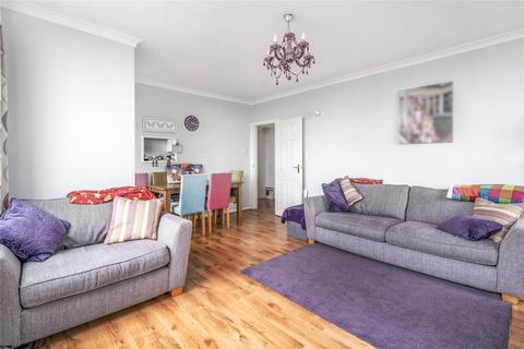 2 bedroom flat for sale, Wellington Close, Walton-On-Thames, Surrey, KT12