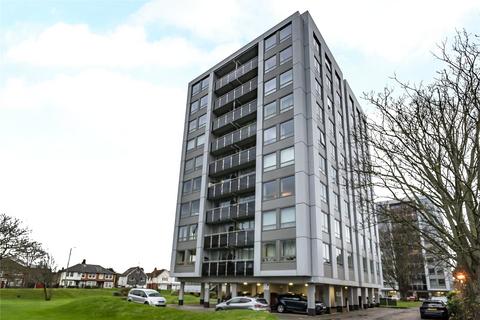 2 bedroom flat for sale, Wellington Close, Walton-On-Thames, Surrey, KT12