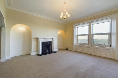 3 bedroom apartment to rent, Percy Gardens, Tynemouth