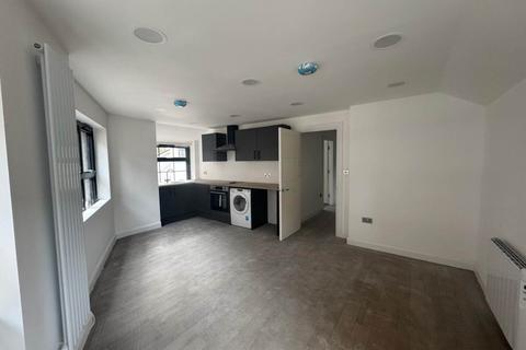 Block of apartments to rent, Dunstable Place, Luton LU1