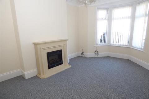 3 bedroom terraced house to rent, Marden Crescent, Whitley Bay