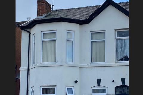 2 bedroom house to rent, Sefton Street, Southport PR8