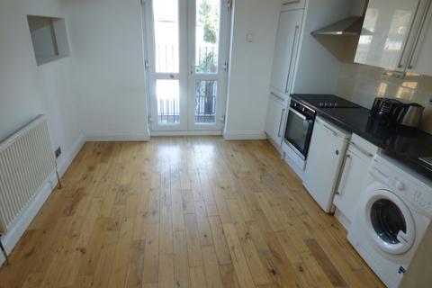 2 bedroom flat to rent, Cannon Street road, London E1