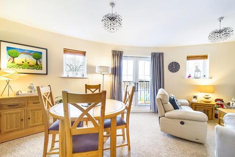 2 bedroom apartment for sale, Agincourt Drive, Hill Top View, Gilstead