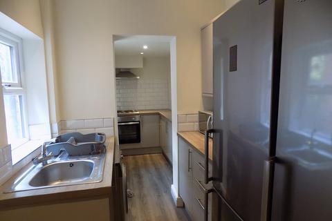 5 bedroom terraced house to rent, Queens Road, Sheffield S2