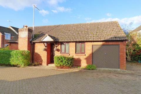 2 bedroom detached bungalow for sale, Cherry Orchard, Shipston-on-stour, CV36 4QR