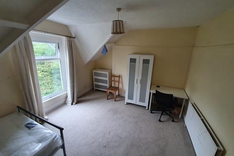 2 bedroom flat to rent, Carlton Terrace, Mount Pleasant, Swansea