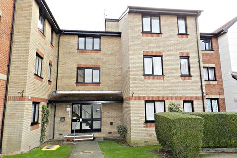 1 bedroom flat for sale, Magpie Close, Enfield EN1