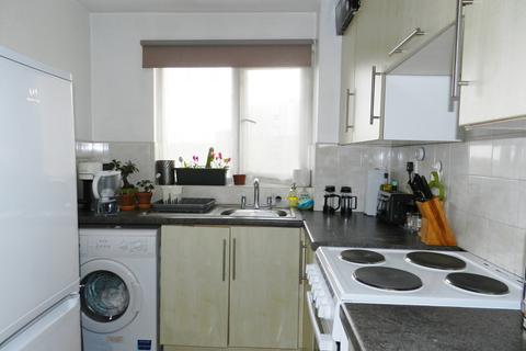 1 bedroom flat for sale, Magpie Close, Enfield EN1