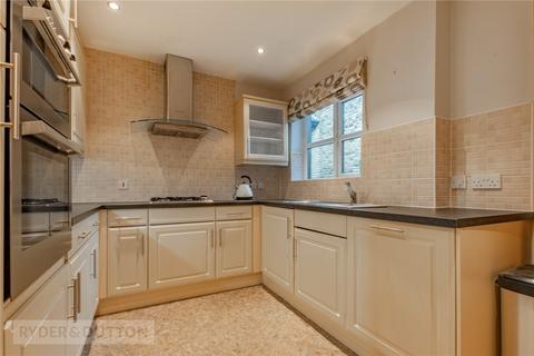 11 Whitehead Close, Greenfield, Oldham, OL3 7PP