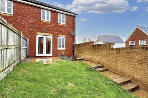 2 bedroom semi-detached house to rent, Meadow Rise, Newton Abbot