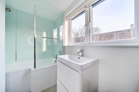 Orchard Lodge, 2b Newcourt Road, Topsham, Exeter, EX3 0BT