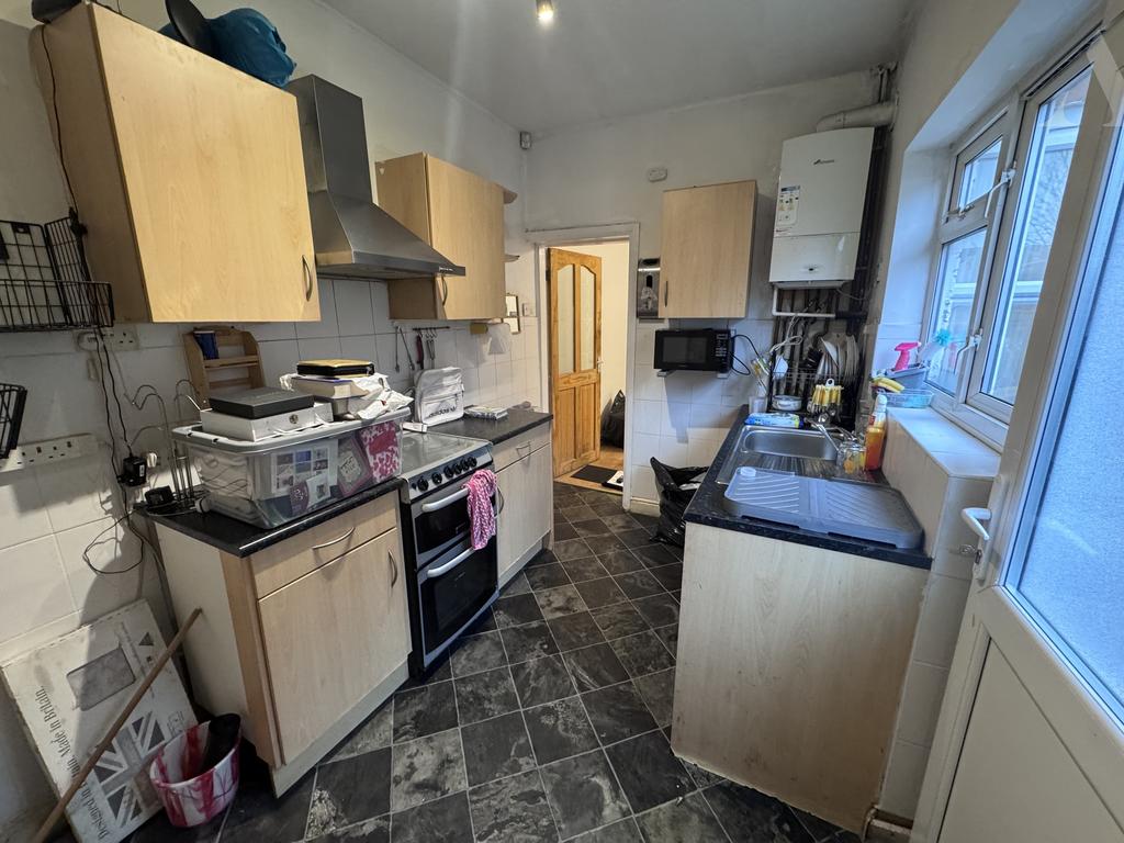 151 Sladefield Road kitchen 1