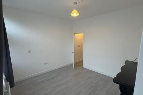 2 bedroom end of terrace house to rent, Cross Street, Rotherham, S63 9HR