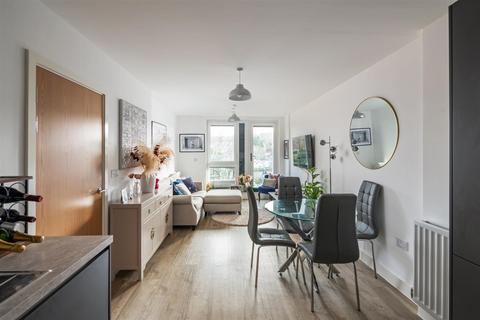 1 bedroom flat for sale, 1 Marketfield Way, Redhill