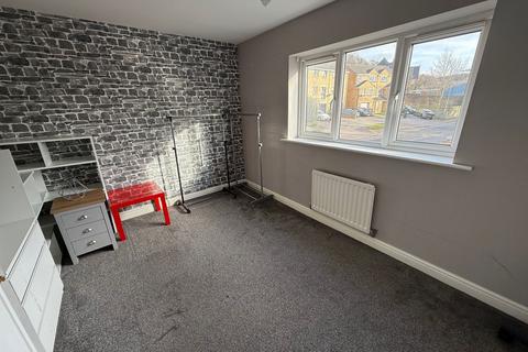 3 bedroom townhouse for sale, Range Bank, Halifax HX3