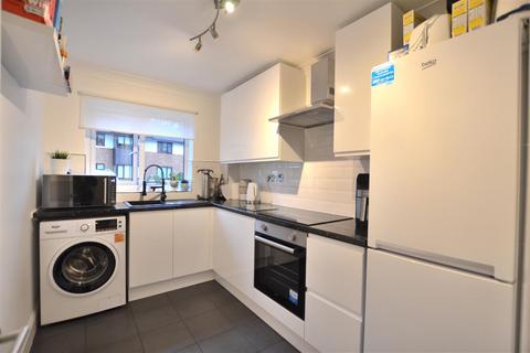 2 bedroom apartment for sale, Old Cove Road, Fleet GU51