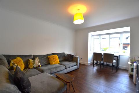 2 bedroom apartment for sale, Old Cove Road, Fleet GU51