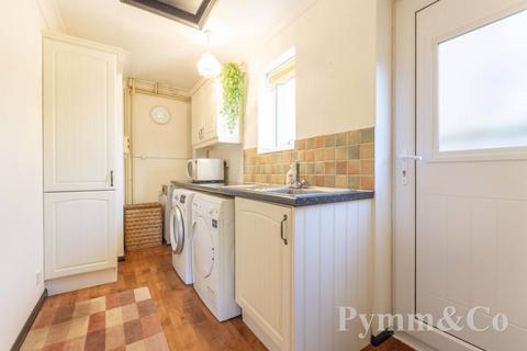 Poachers Lodge Black Street, Gisleham, Lowestoft, NR33 8EJ