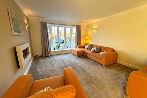 2 bedroom apartment to rent, Sandmoor Lane, Leeds LS17