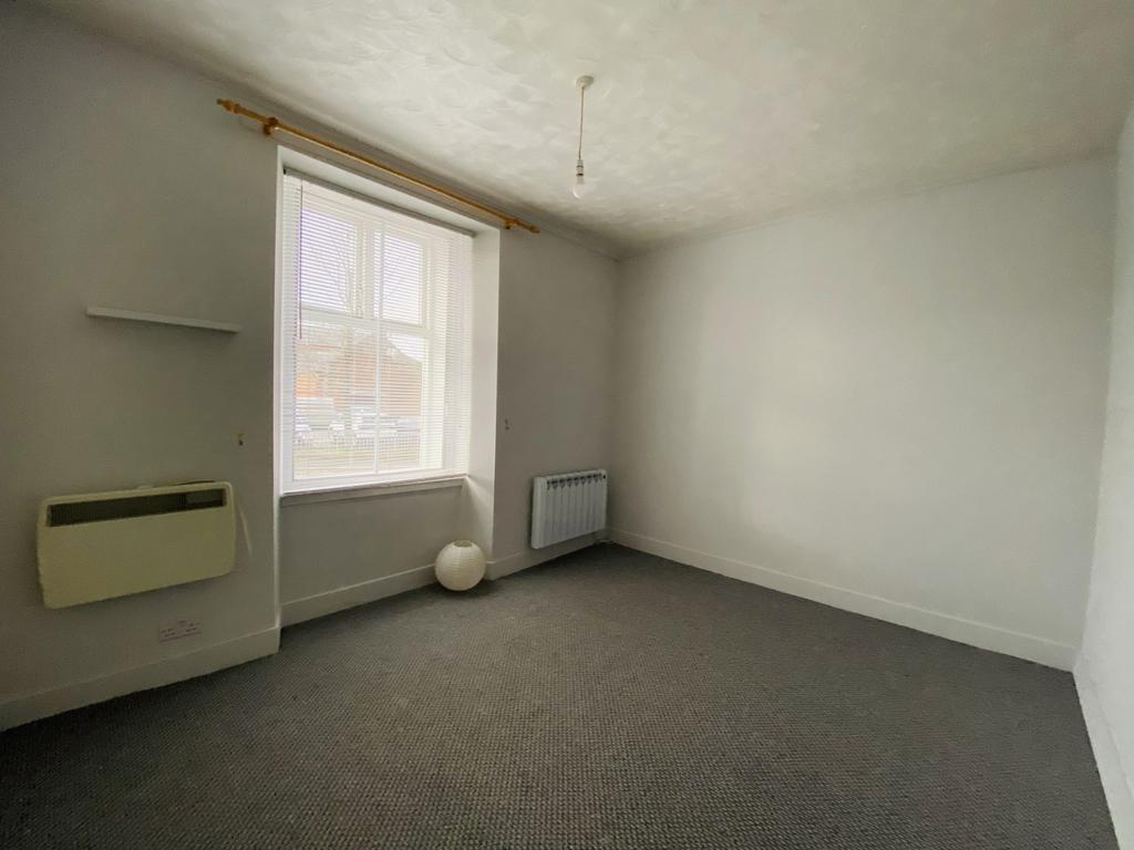 122 A Loreburn Street, Dumfries, DG1 1 HW - Braidwoo