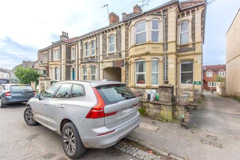 6 bedroom end of terrace house for sale, North Road, St. Andrews, Bristol, BS6