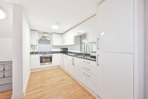 2 bedroom flat to rent, Lodge Lane, North Finchley, London, N12