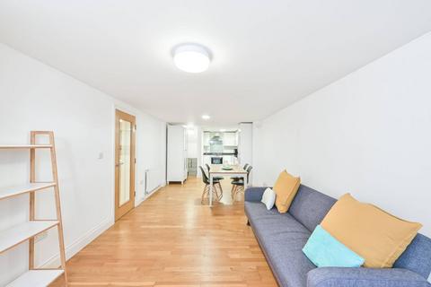 2 bedroom flat to rent, Lodge Lane, North Finchley, London, N12