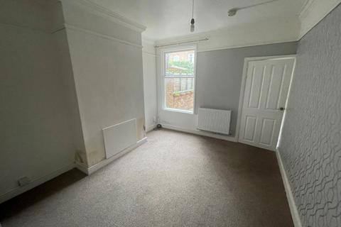 3 bedroom terraced house to rent, Tewkesbury Street, Leicester