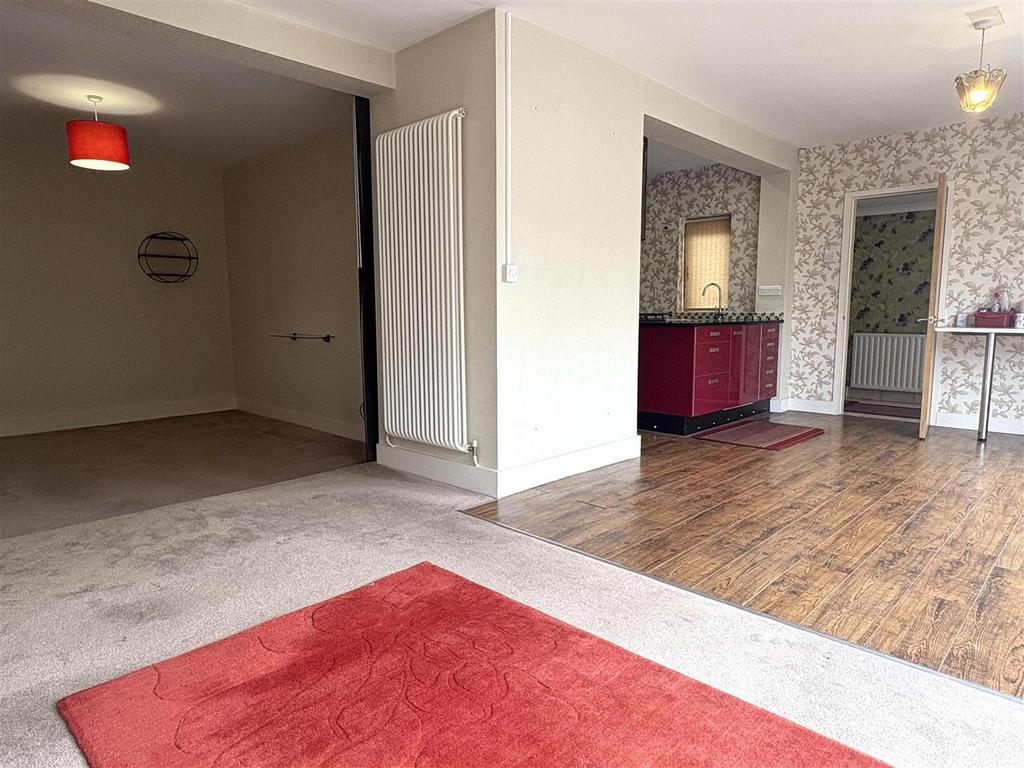 Living dining area