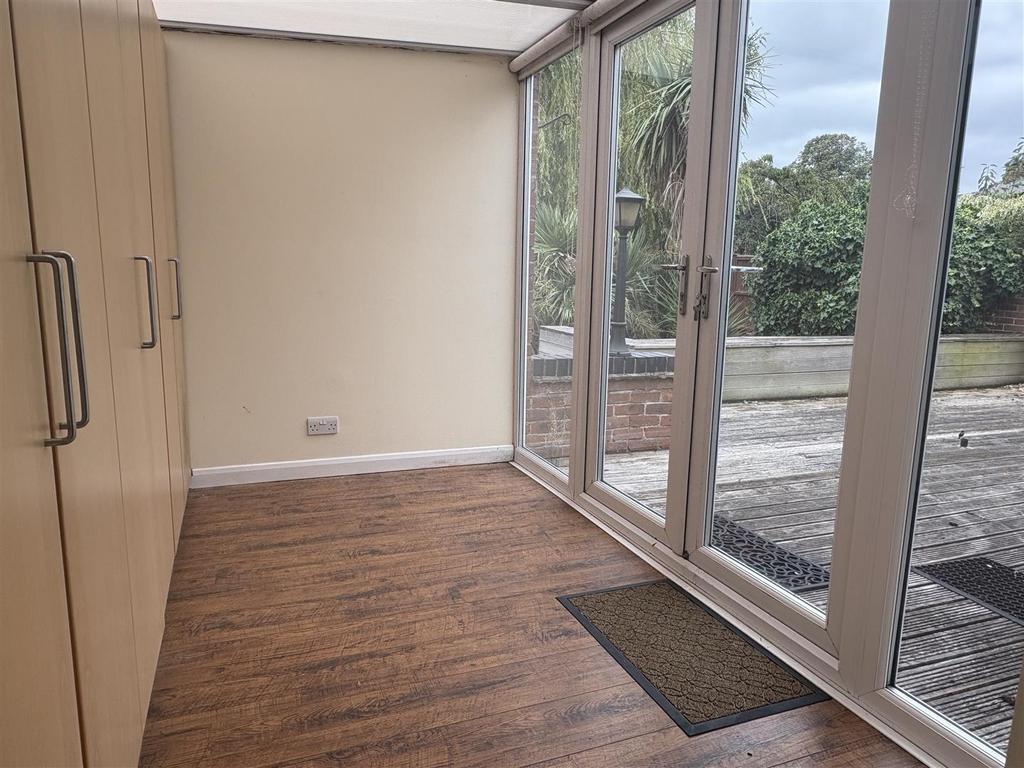 Garden room