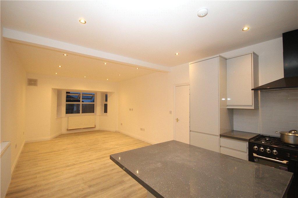 Kitchen/Reception