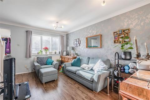 2 bedroom terraced house for sale, Monks Crescent, Addlestone